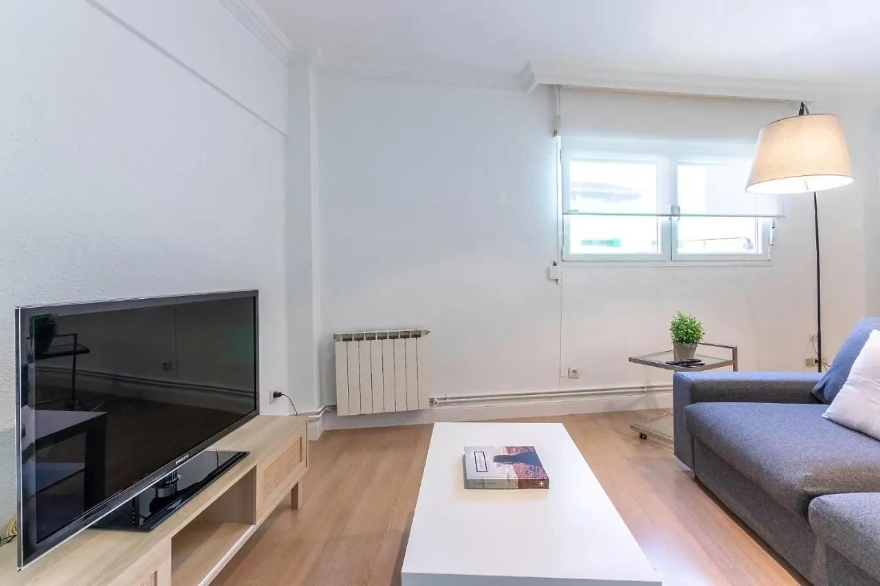 Apartment Amplio Y Comodo En Basurto Bilbao